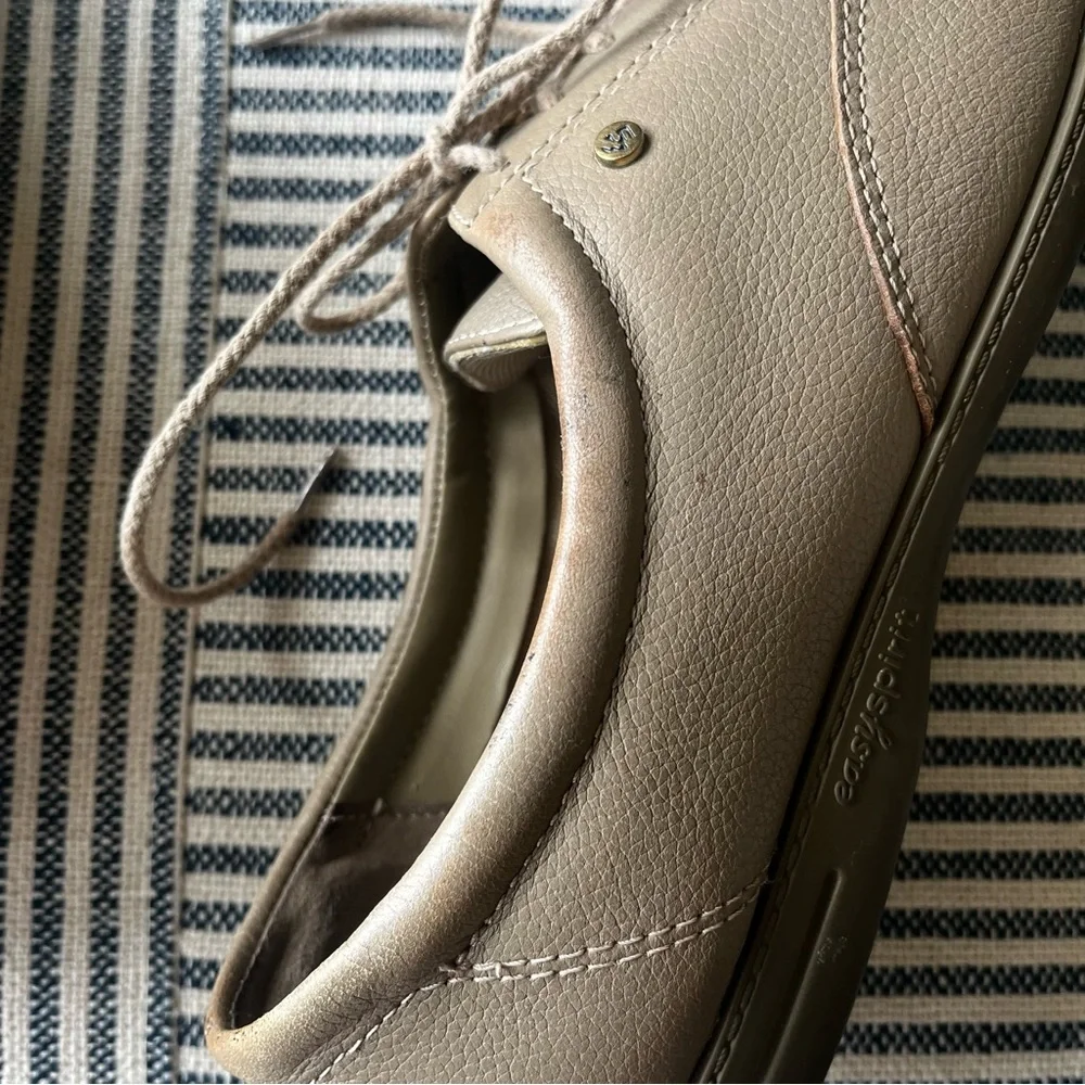 9.5N Easy Spirit ESMotion Taupe Leather Oxford Shoe